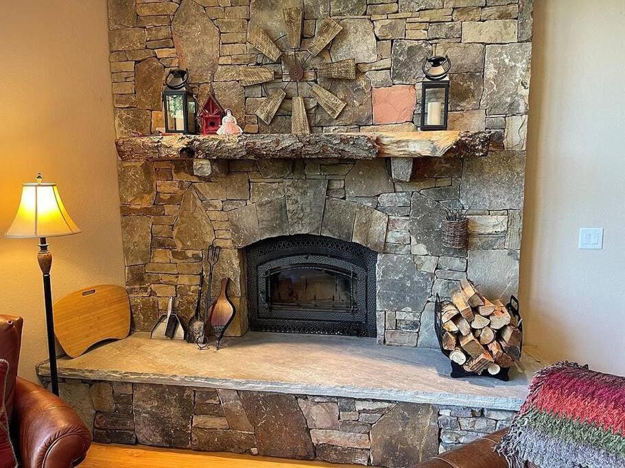--Mountain Chalet Getaway With Breathtaking View Next To Tail Of Dragon-- Robbinsville Exterior photo