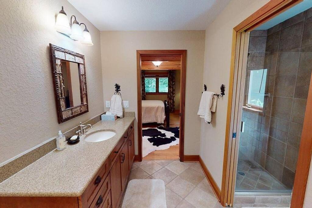 --Mountain Chalet Getaway With Breathtaking View Next To Tail Of Dragon-- Robbinsville Exterior photo