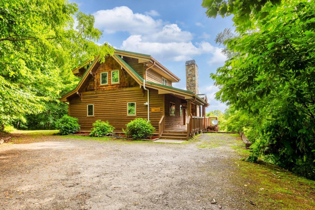 --Mountain Chalet Getaway With Breathtaking View Next To Tail Of Dragon-- Robbinsville Exterior photo