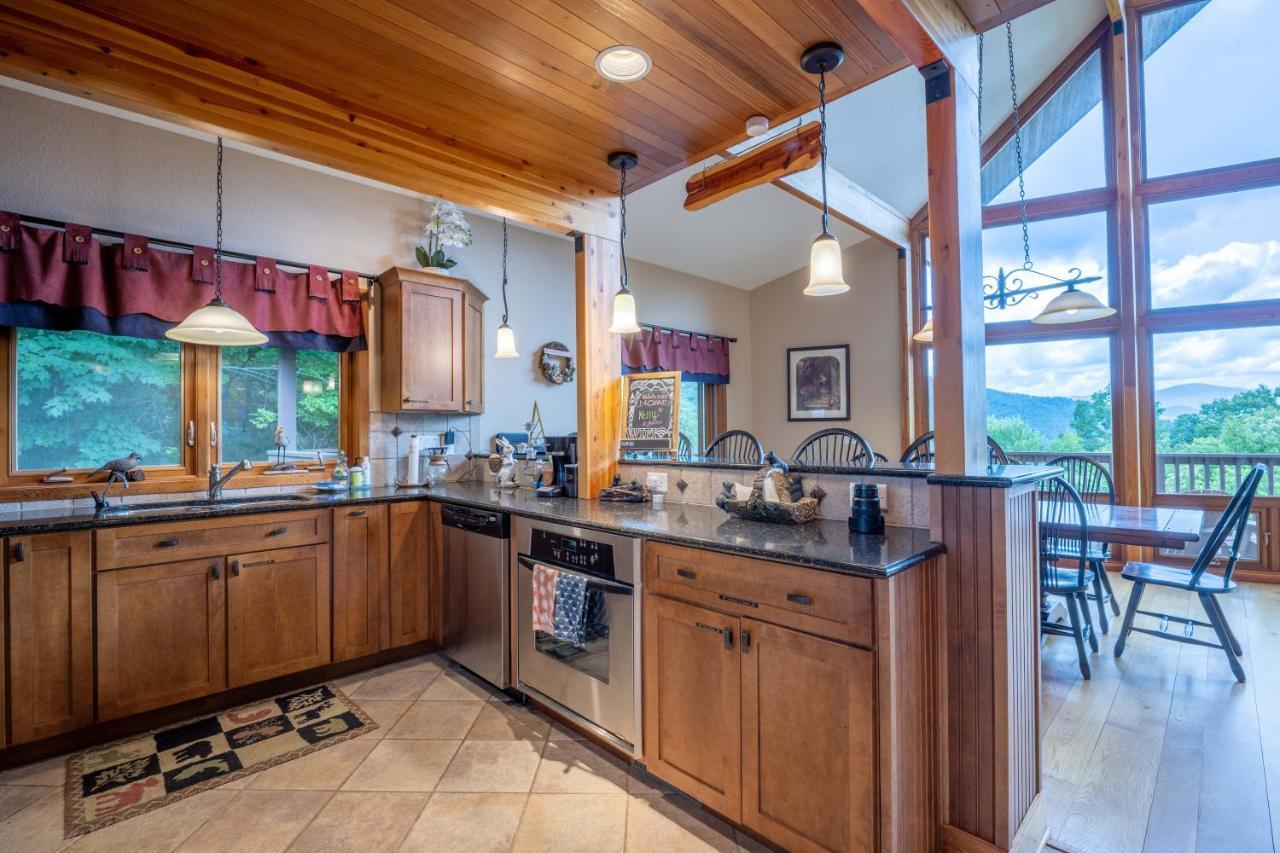 --Mountain Chalet Getaway With Breathtaking View Next To Tail Of Dragon-- Robbinsville Exterior photo