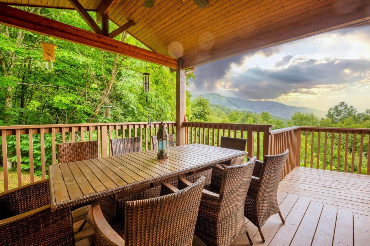 --Mountain Chalet Getaway With Breathtaking View Next To Tail Of Dragon-- Robbinsville Exterior photo