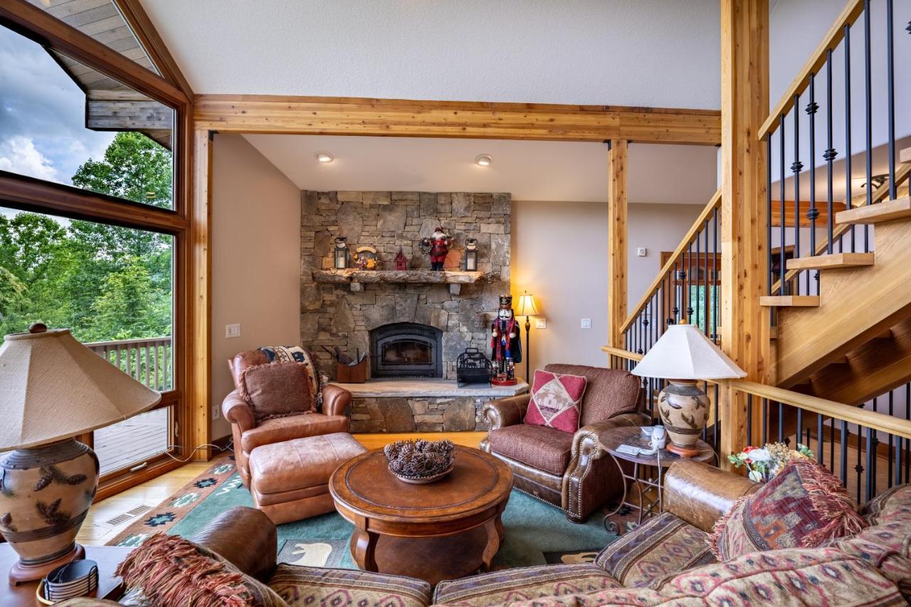 --Mountain Chalet Getaway With Breathtaking View Next To Tail Of Dragon-- Robbinsville Exterior photo
